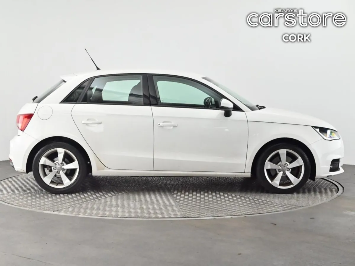 Audi A1 1.6tdi 116HP SE - Image 2