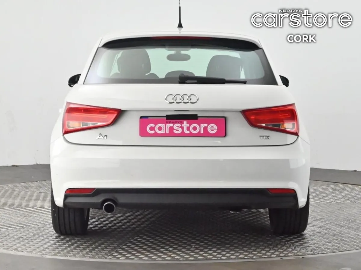 Audi A1 1.6tdi 116HP SE - Image 4