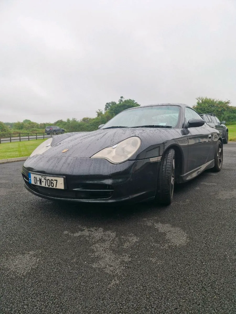 2001 Porsche 911 carrera 4 - BLack-well Maintained - Image 2