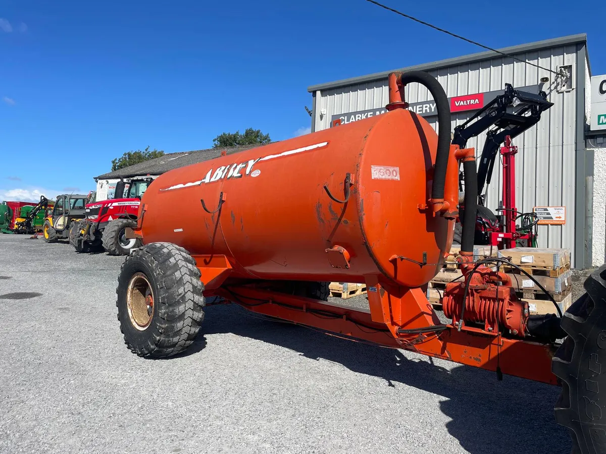 Abbey 1600 Gallon Vacuum Tank Collect Today !!! - Image 1