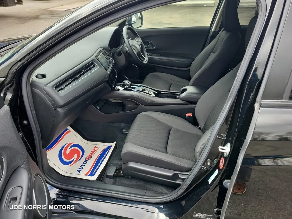 Honda Vezel 1.5 HYBRID X - Image 4