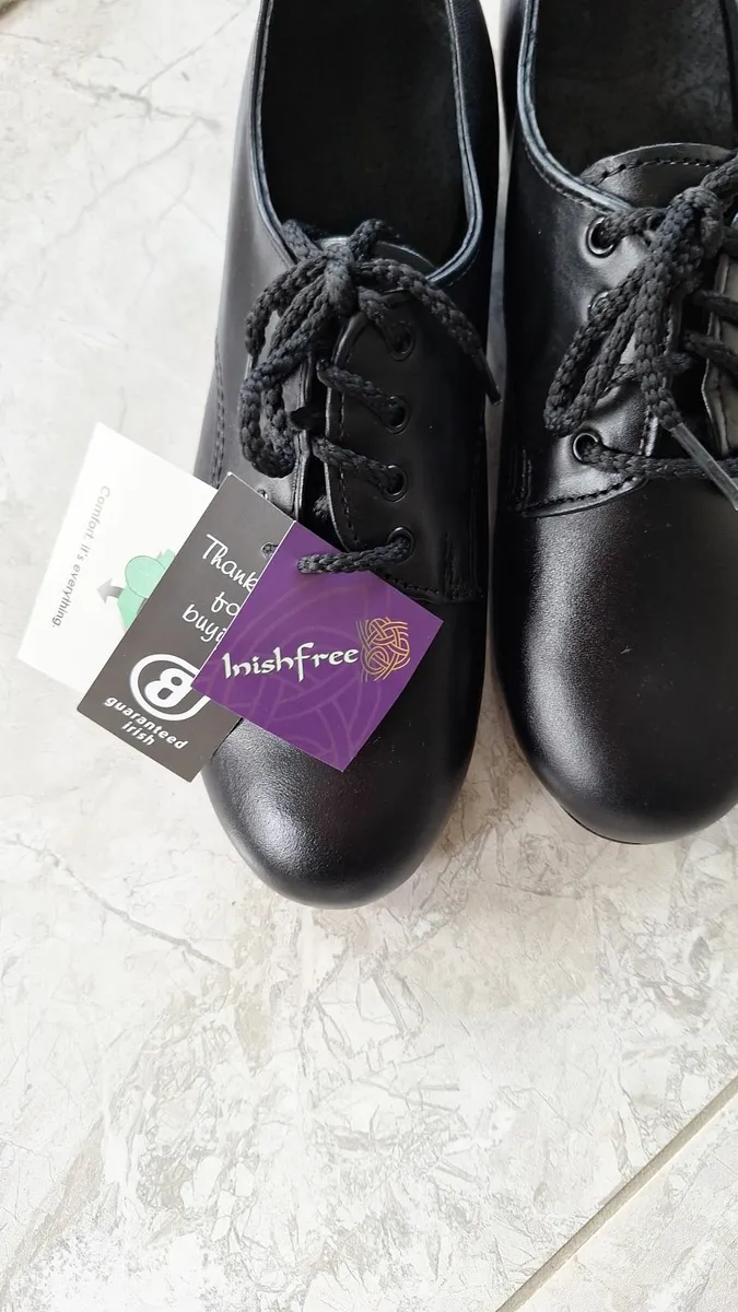 Set dancing shoes - Image 1