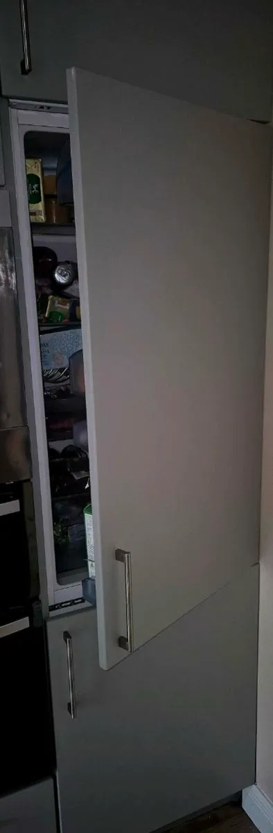 Integrated Fridge Freezer