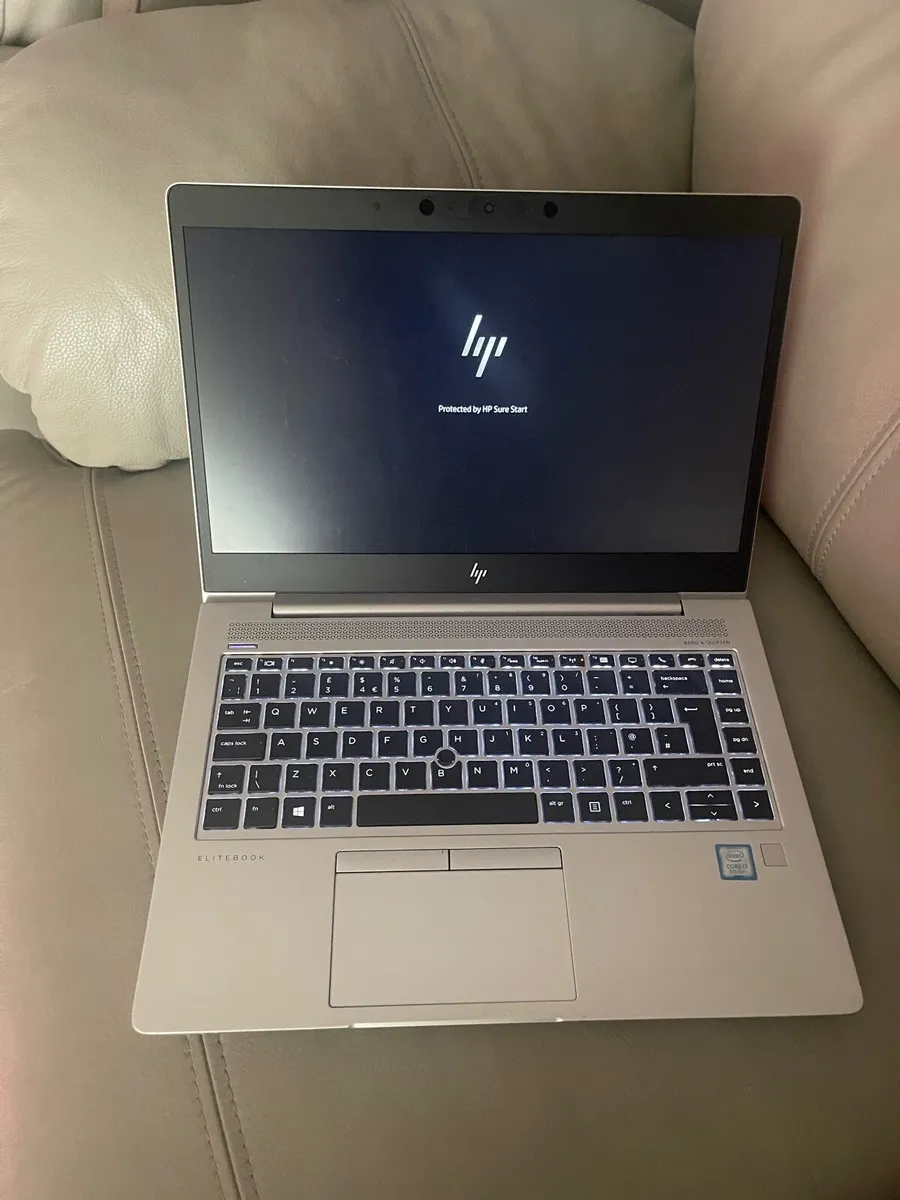 Hp laptop i7 pro 16-256 win 11 pro - Image 1