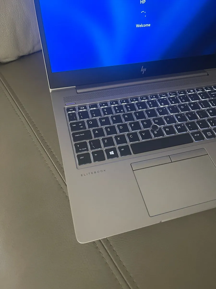 Hp laptop i7 pro 16-256 win 11 pro - Image 3