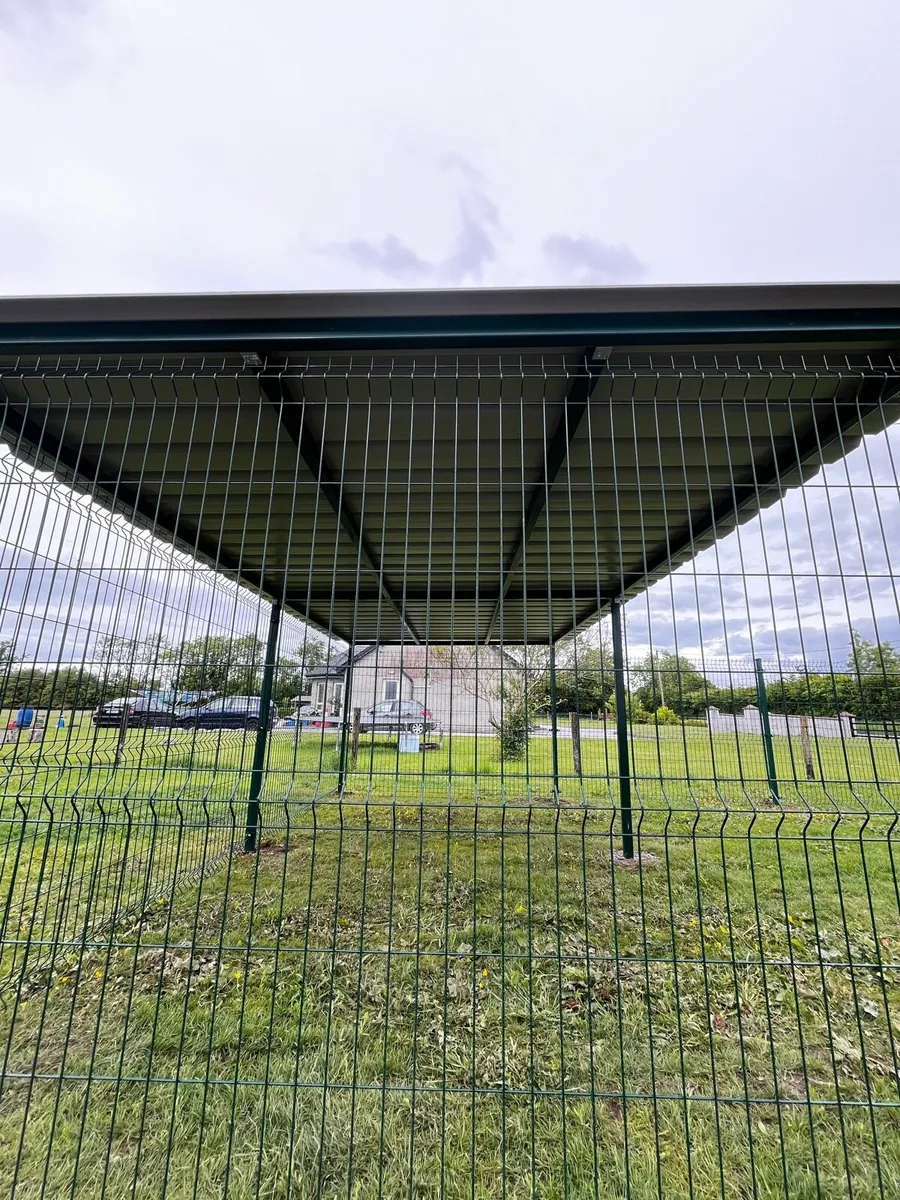 Dog run/pen - Image 2