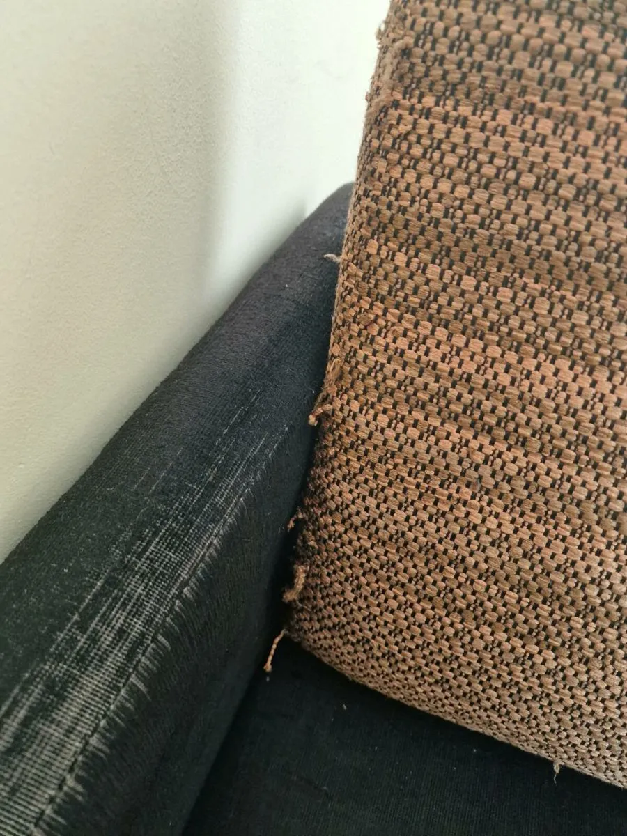 2 ex hotel couch - Image 4