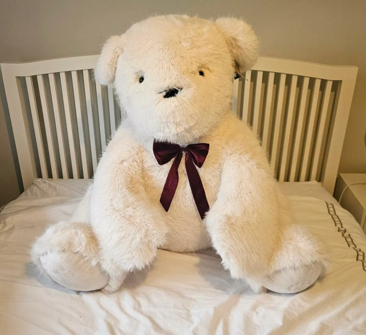 Paul Costello GIANT Polar Bear - Image 1