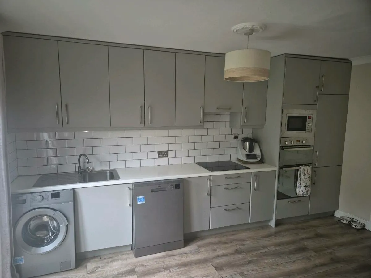 Kitchen Units - Image 2