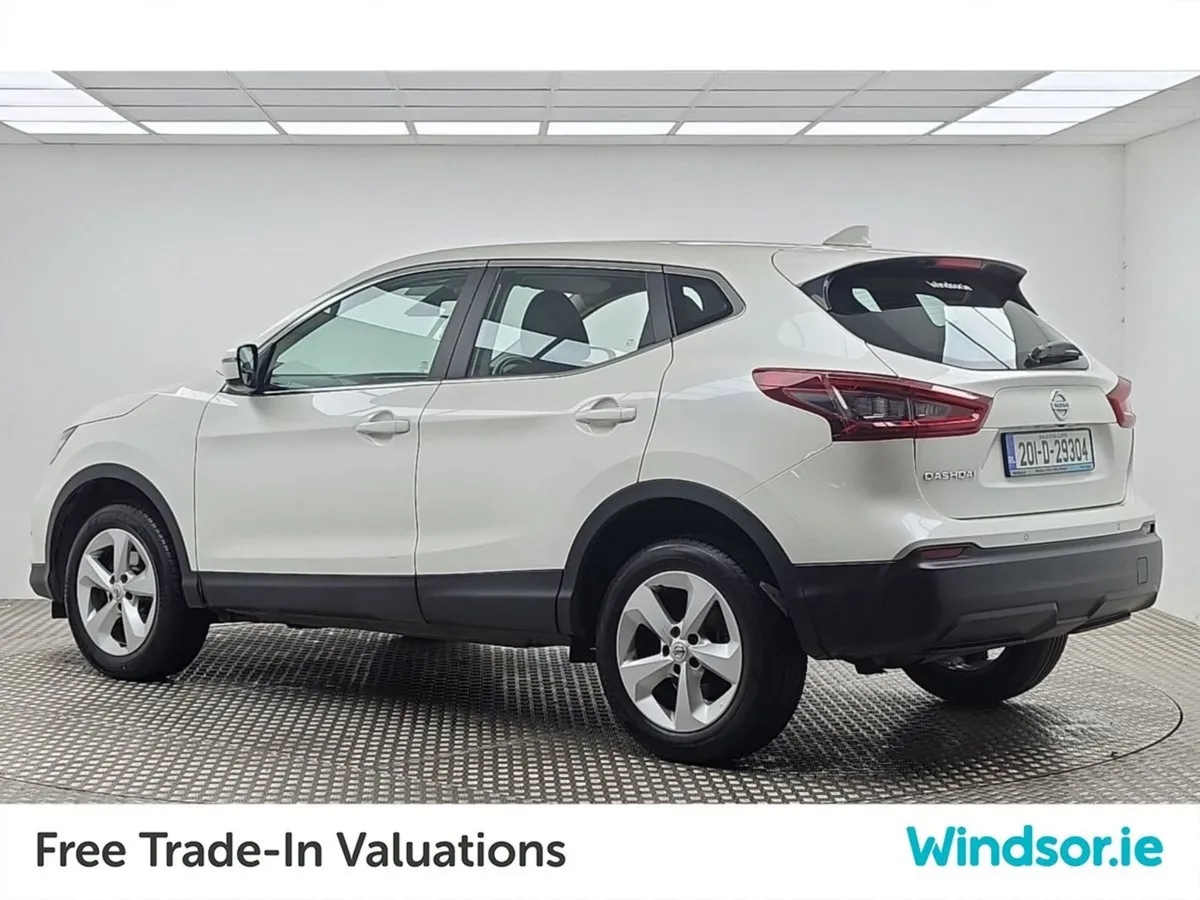 Nissan QASHQAI 1.3 PET SE DCT - Image 4