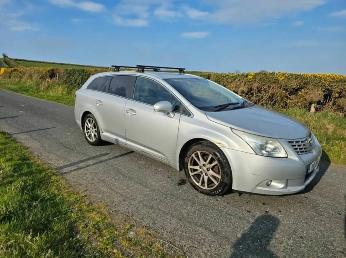 Toyota Avensis 2011 - Image 4