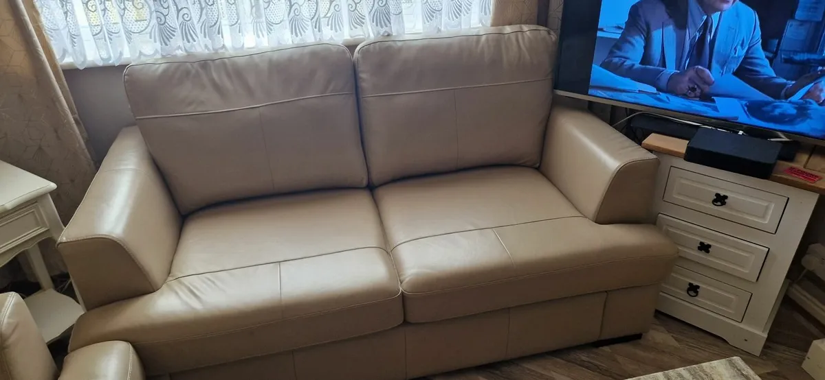 Suite furniture - Image 1