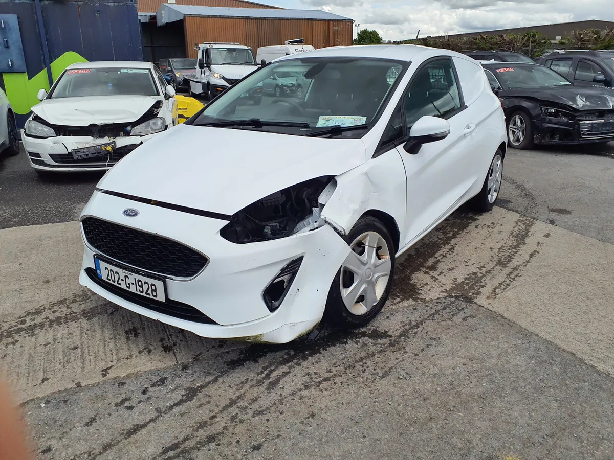2020 Ford fiesta van - Image 2