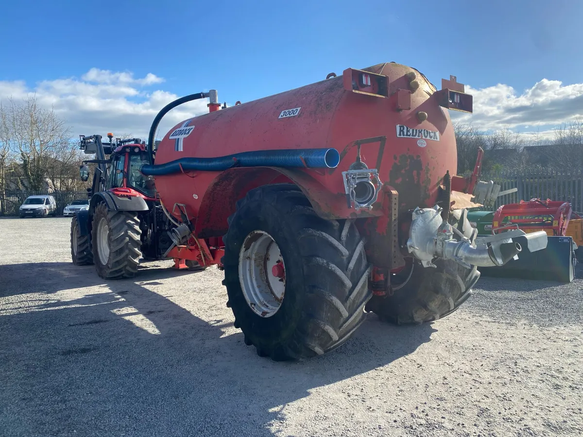 Redrock 3000 Gallon Tank Fully Serviced!!!! - Image 2