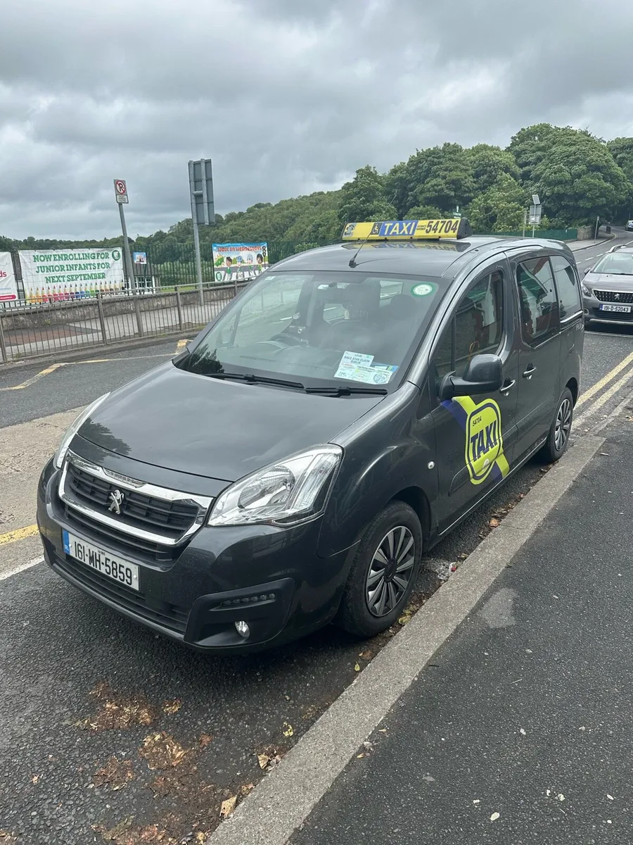 Taxi for rent Dublin