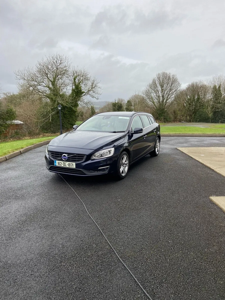 Volvo V60 D5 - Image 2