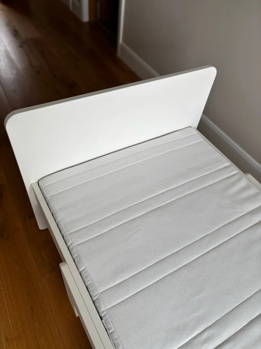 Junior bed - Image 3