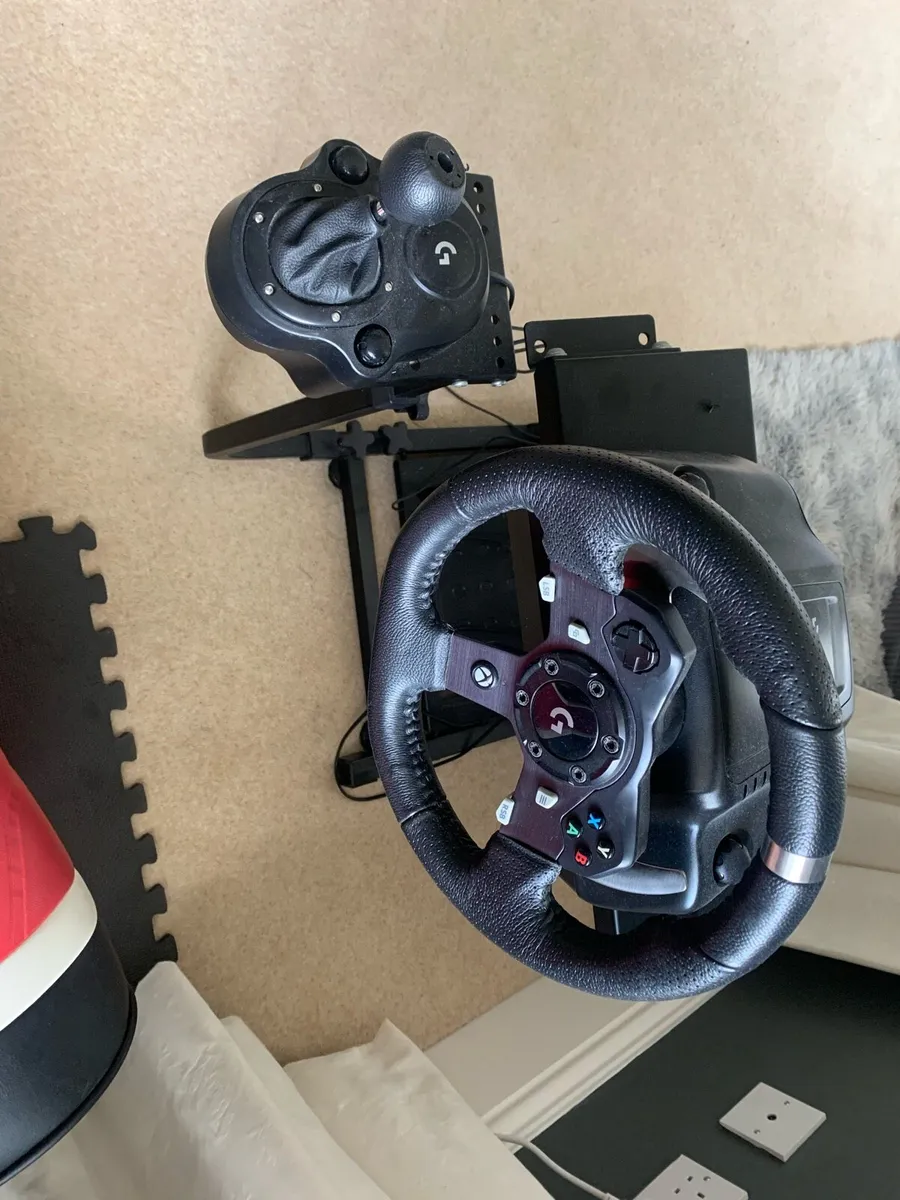 Logitech g920 steering wheel, stand, chair - Image 3