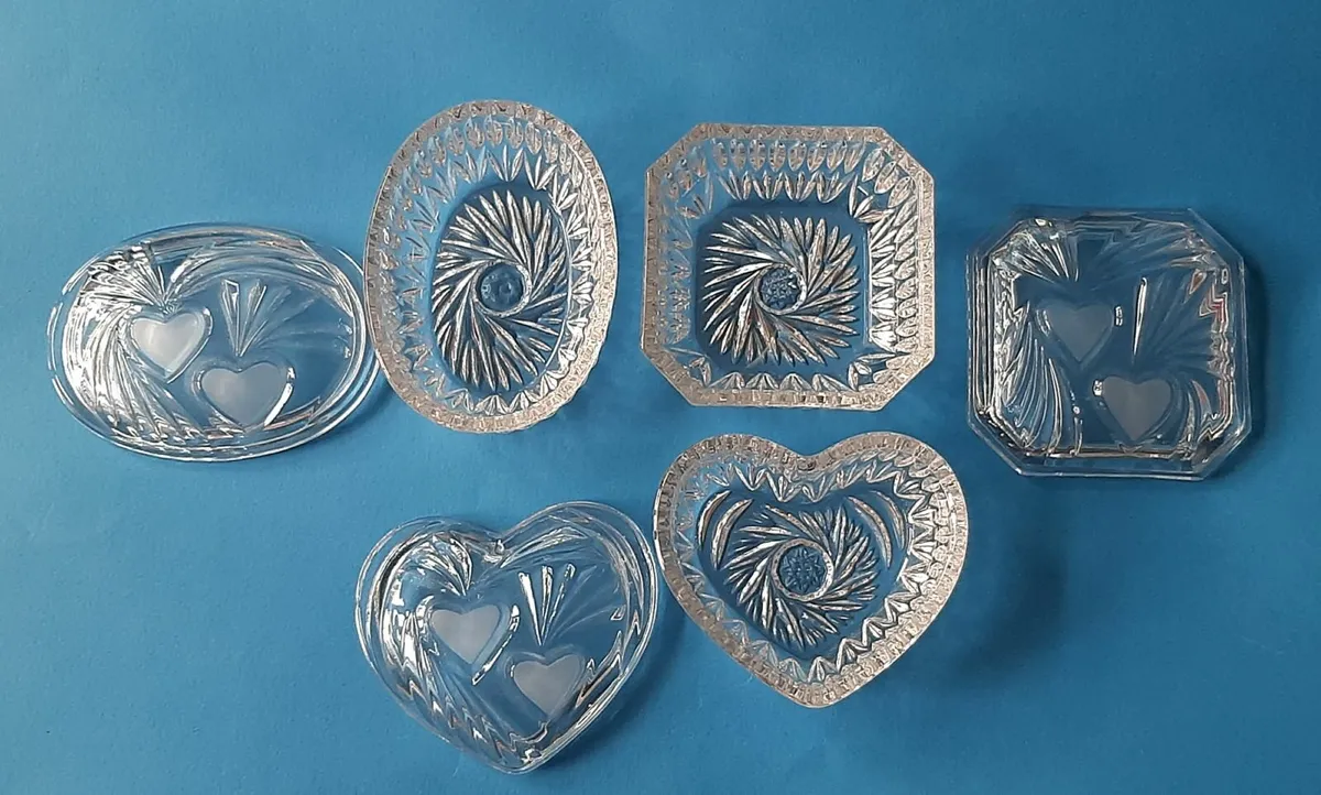 Three glass trickets - Image 2