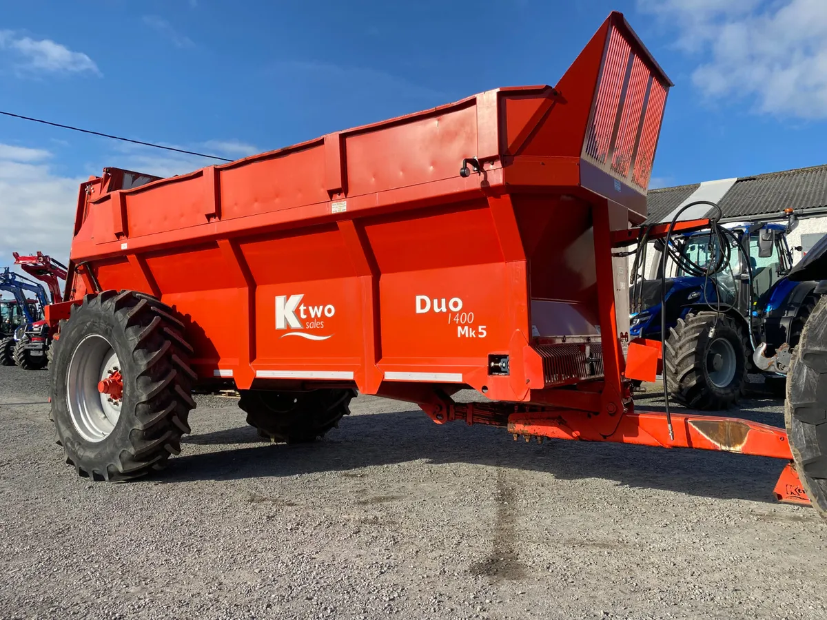 K-Two 14 Tonne Rear Discharge Muckspreader - Image 1