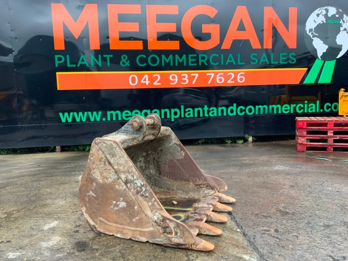 48" DIGGING BUCKET..........65mm PINS.....181. - Image 1
