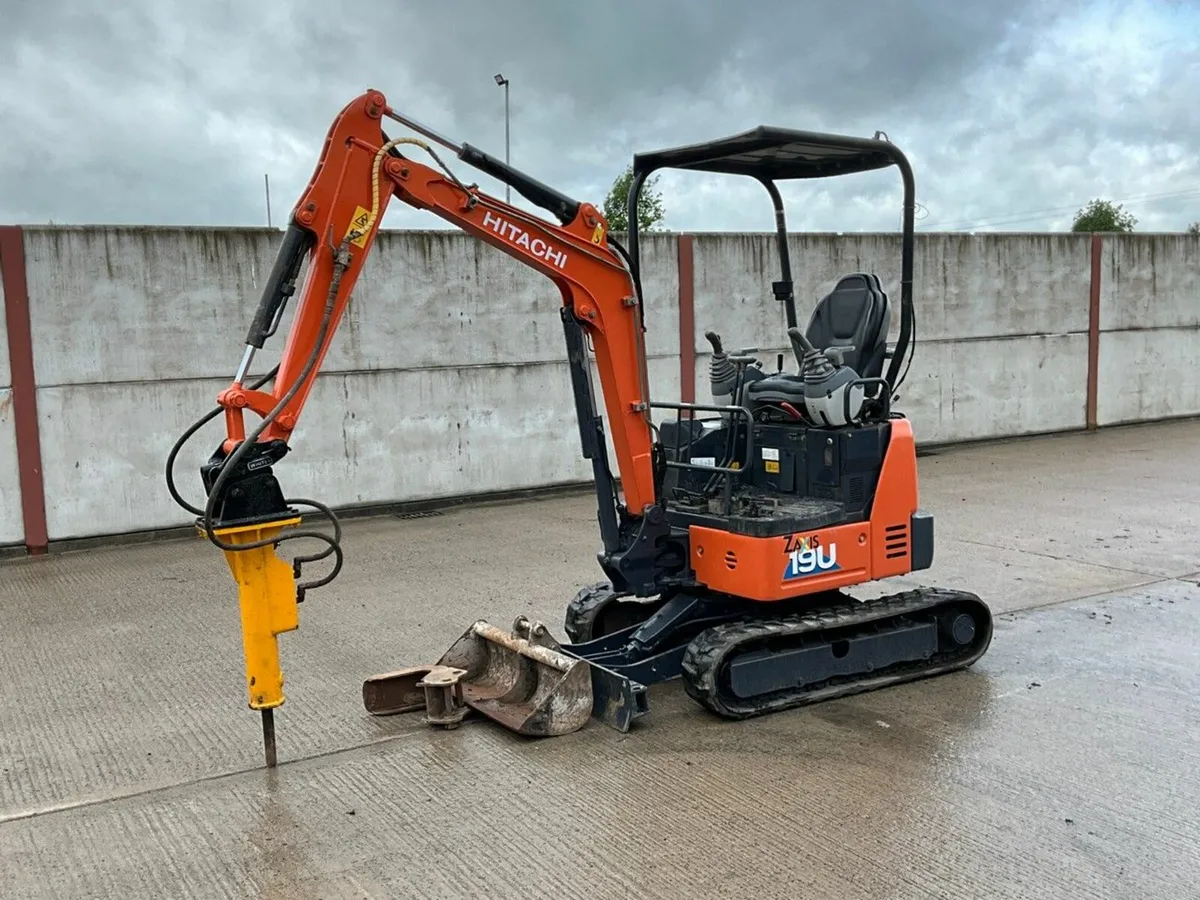 HITACHI ZAXIS ZX19U-6 1.9 TON MINI DIGGER - Image 1