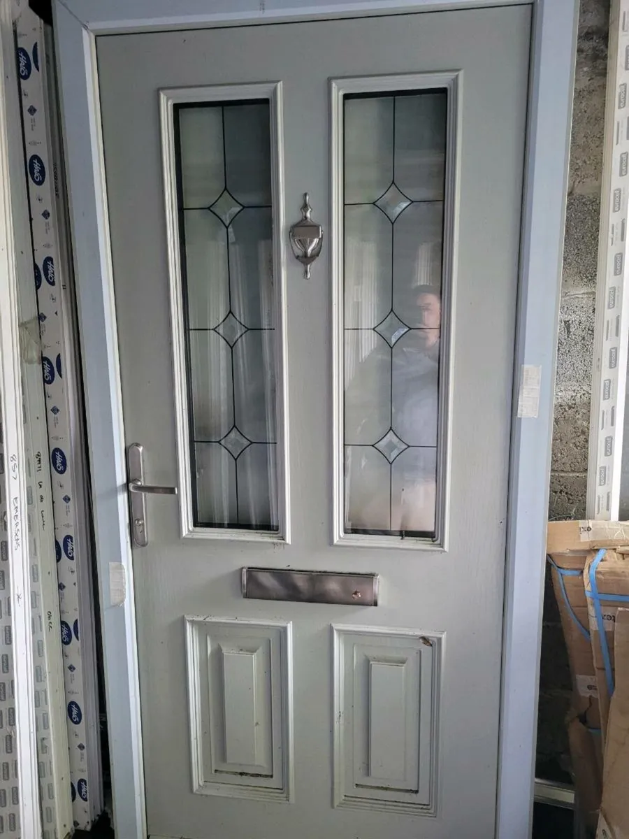 Toms pvc doors D22PP30 - Image 1