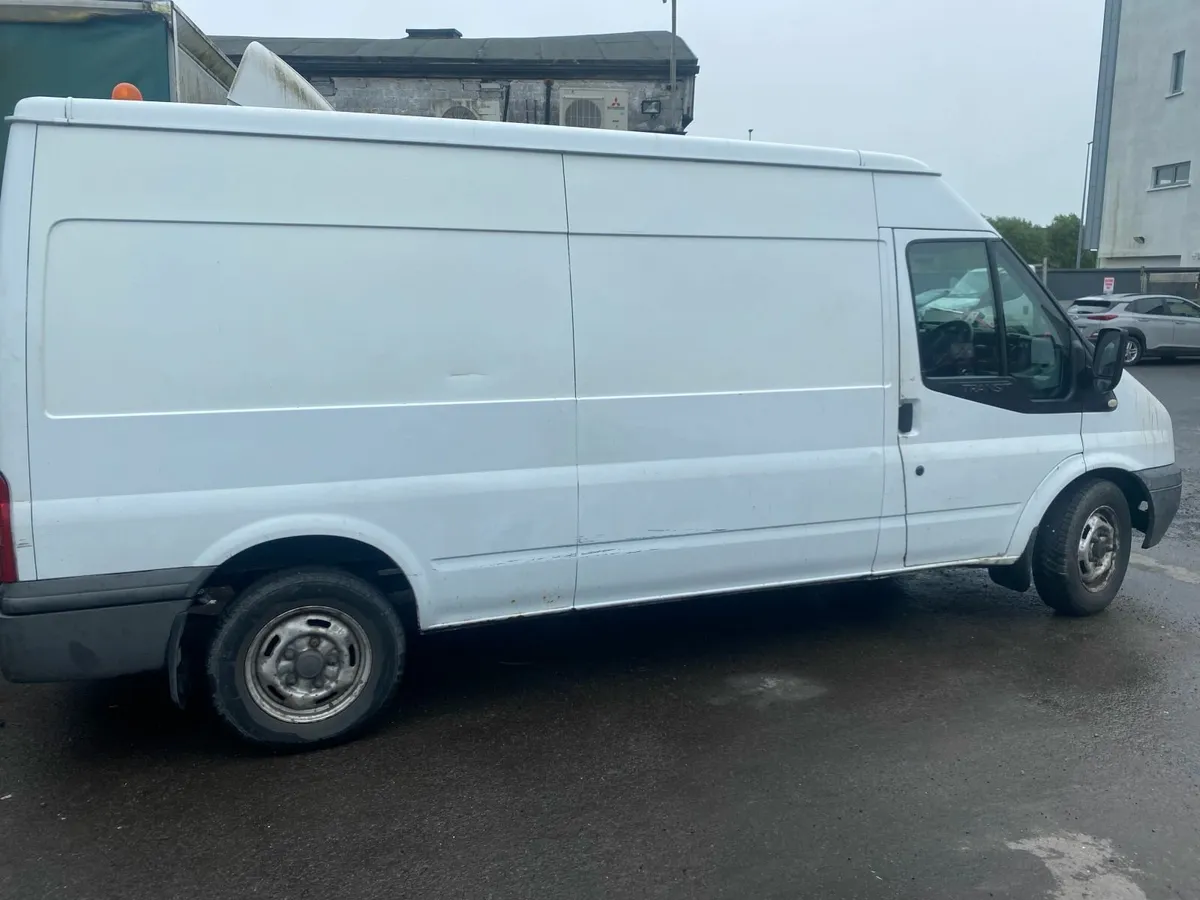 Ford Transit 2012 - Image 2