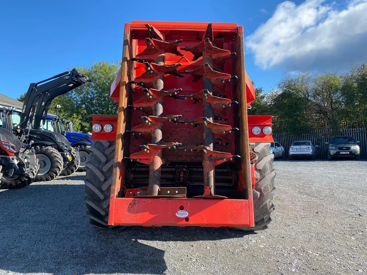 K-Two 12 Tonne Muckspreader🌟 Fully Serviced 🌟 - Image 4