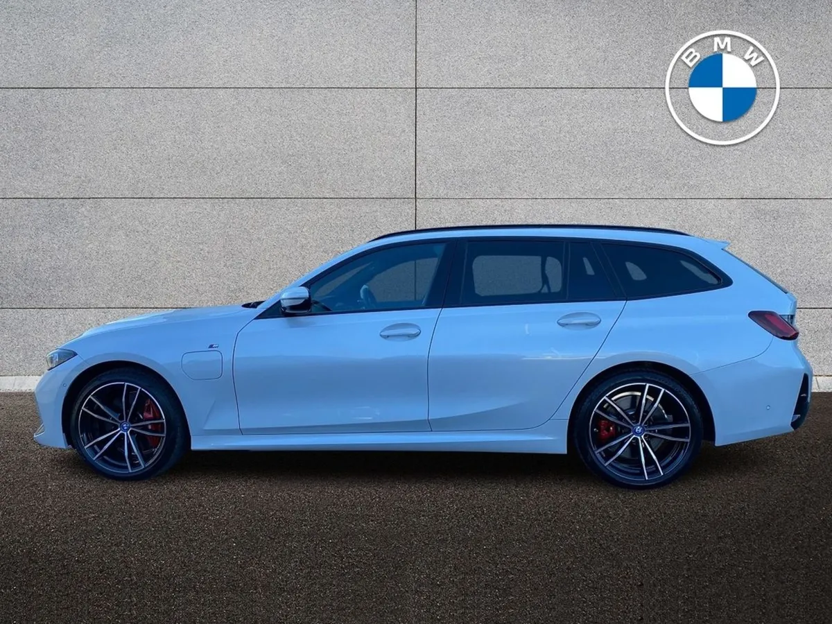 BMW 3 Series 330e M Sport Touring - Image 3