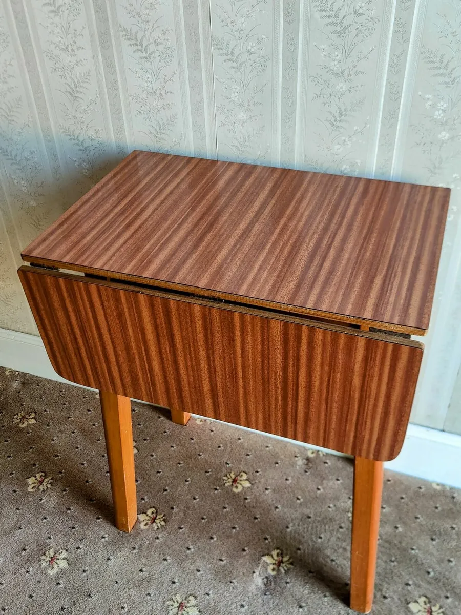 [Price drop] Drop Leaf Mid Century Scandi table - Image 1