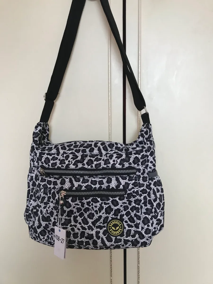 Brand New Lightweight Shoulderbag €20 - Image 4