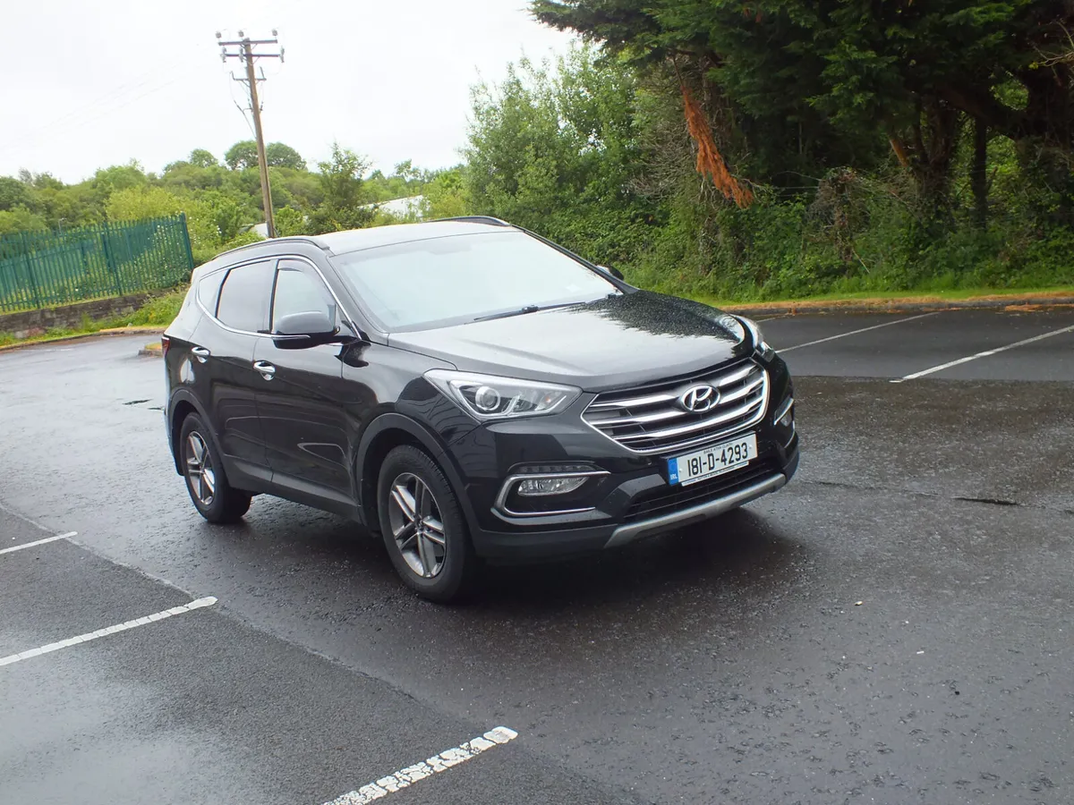 Hyundai Santa Fe 2018, 7 seats - Image 3