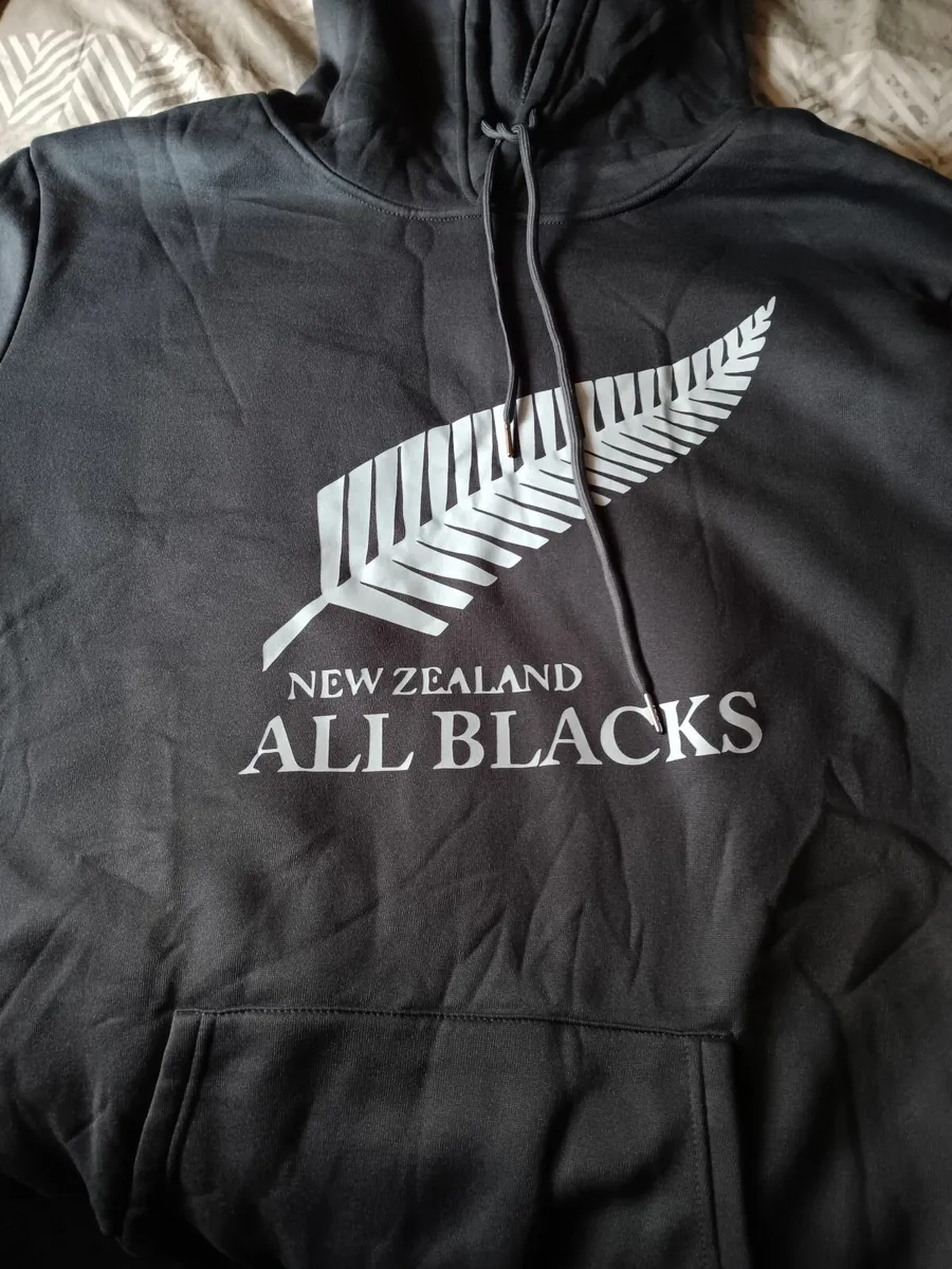 MENS HOODIE (BRAND NEW) - Image 1