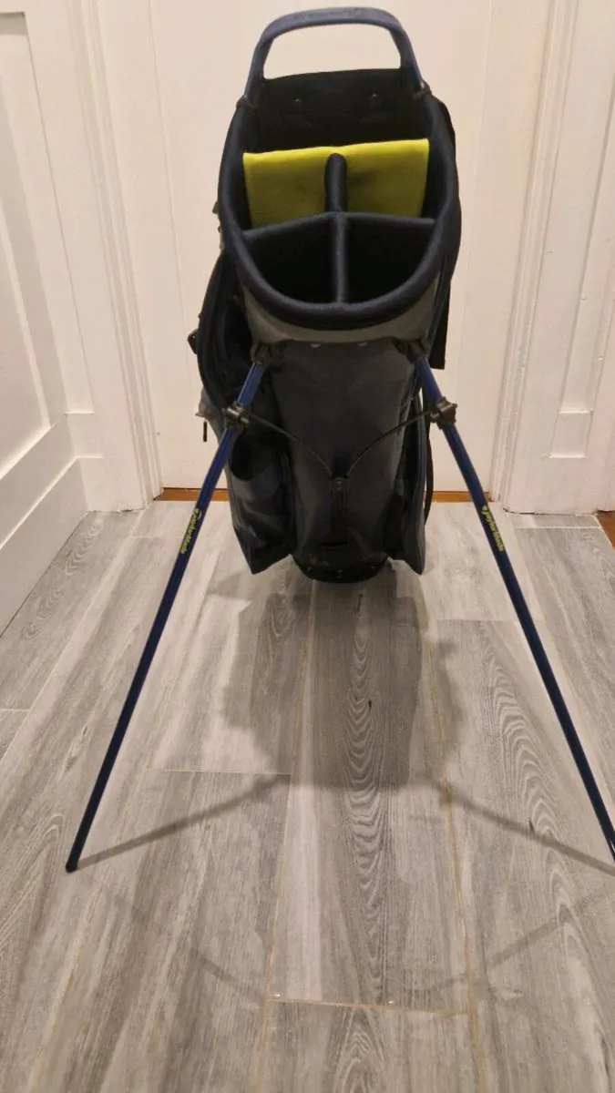 Taylormade Carry bag - Image 4