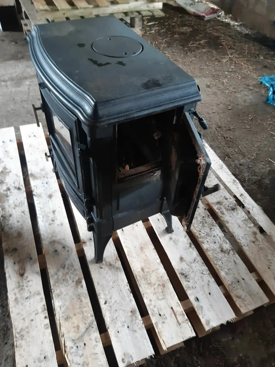 Stove - Image 4