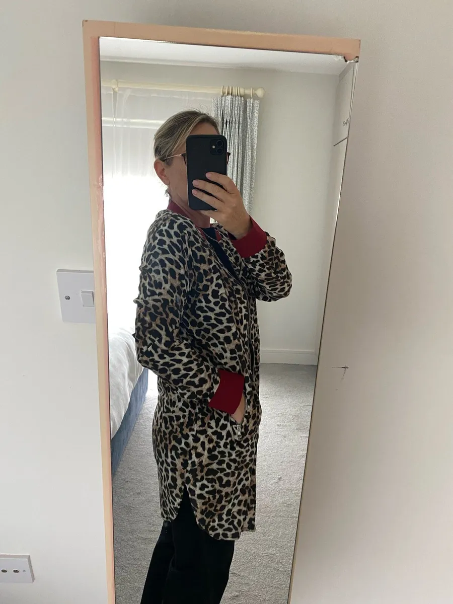 Leopard print jacket - Image 1