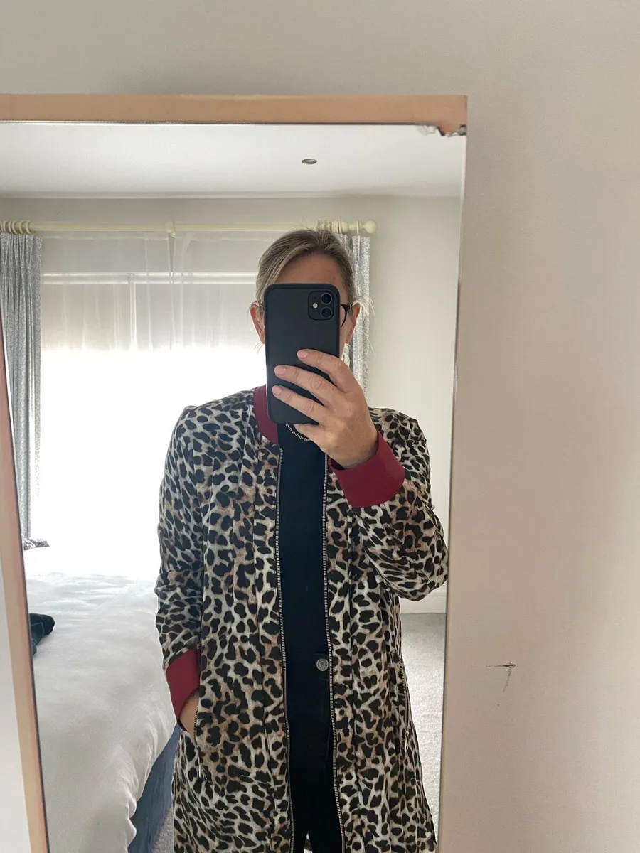 Leopard print jacket - Image 2
