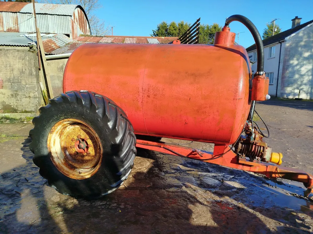 slurry tanker - Image 1