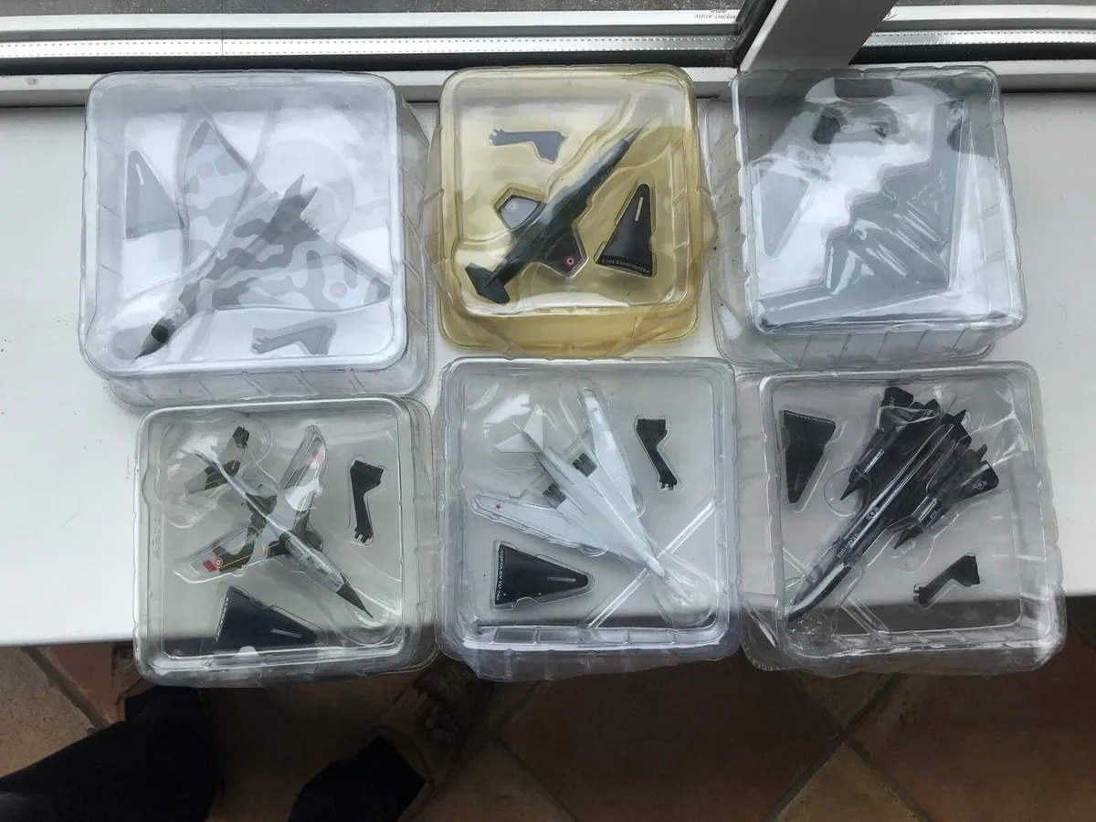 Die-cast model aircraft - Image 4