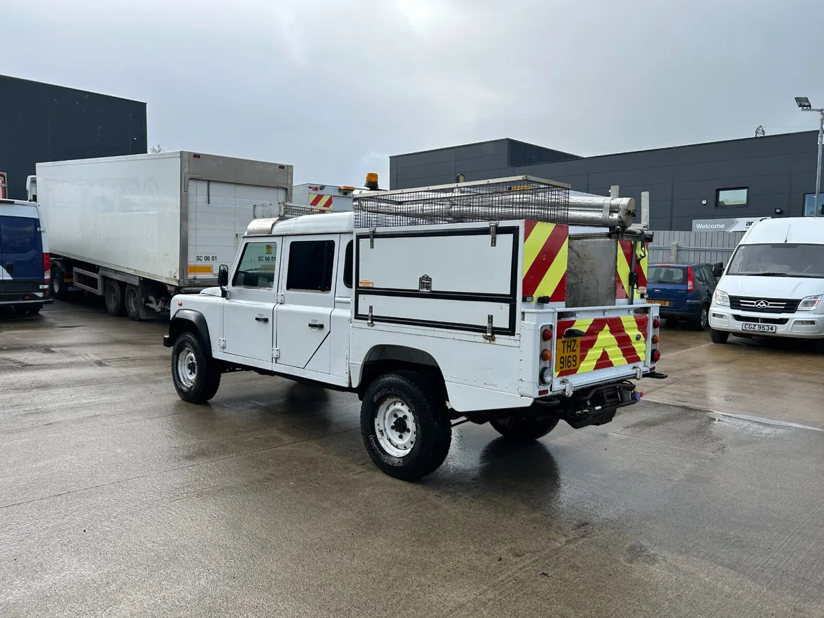 2016 Land Rover Defender 130 Pick Up - Image 3