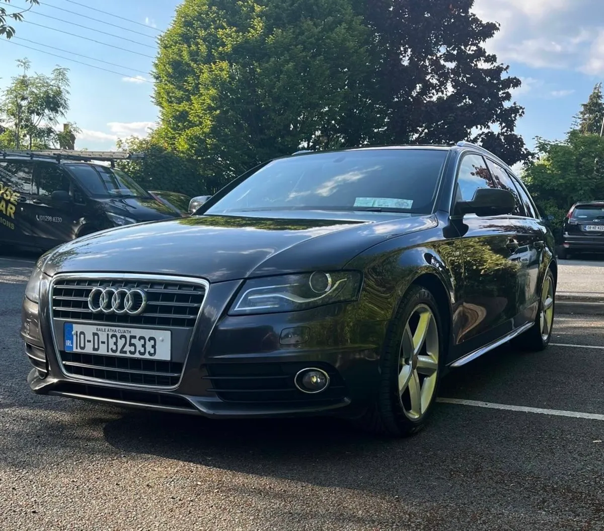 Audi A4 Avant 2010 Automatic - Image 1