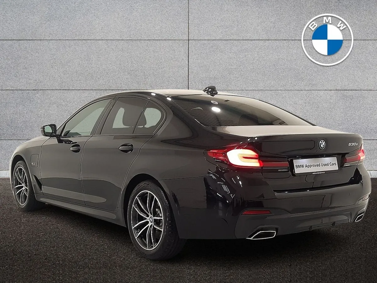 BMW 5 Series 530e M Sport Saloon - Image 3