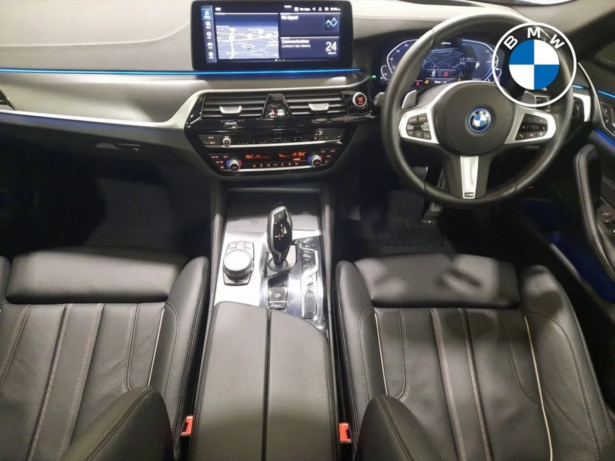 BMW 5 Series 530e M Sport Saloon - Image 4