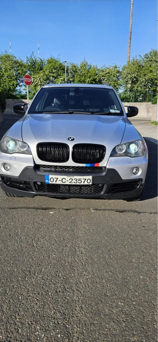 BMW X5 - Image 1
