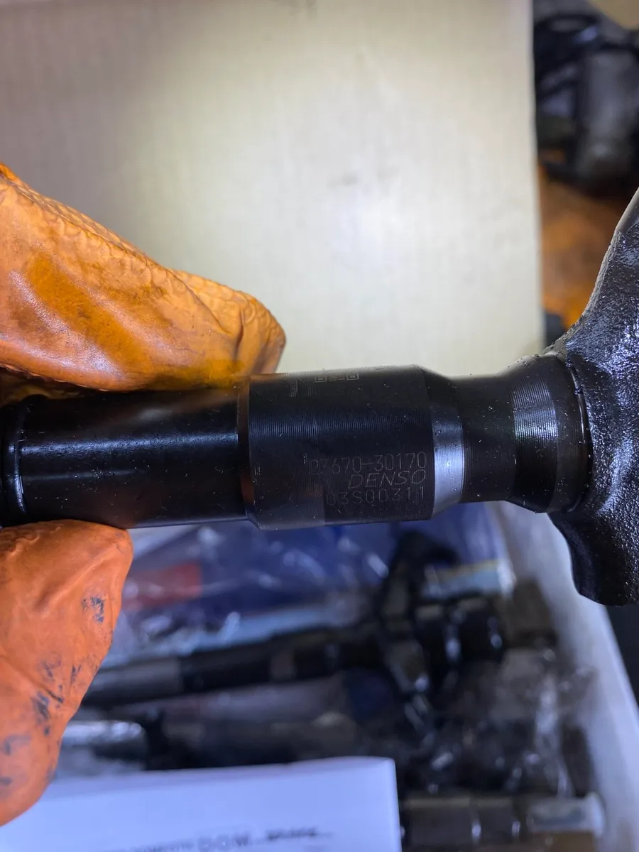2015 Land Cruiser injectors x4 - Image 3