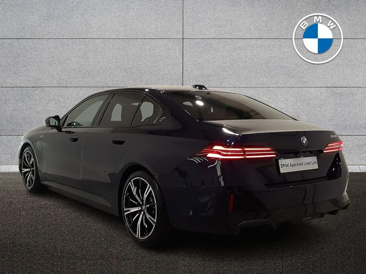 BMW 5 Series 530e M Sport Saloon - Image 3