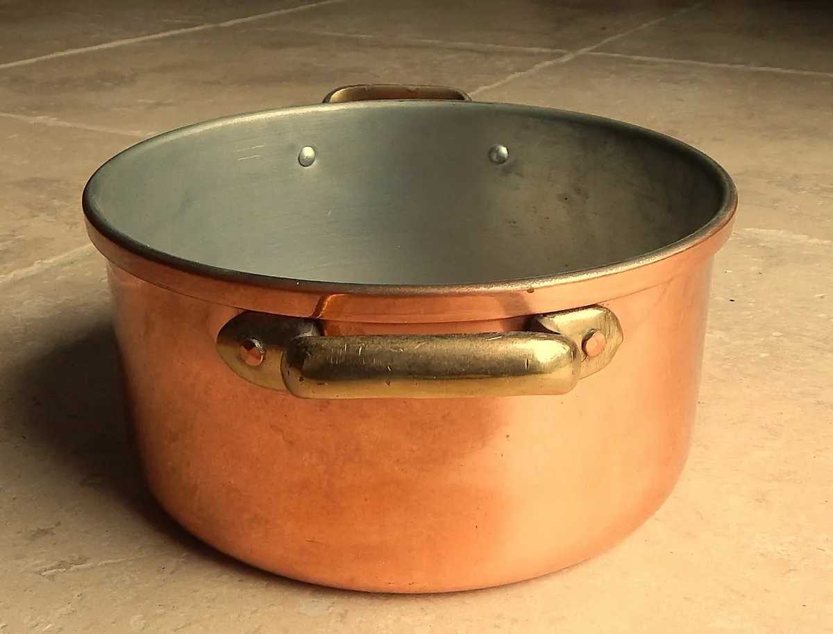 Tapiol brand Copper & Brass Cooking Pot - Image 4