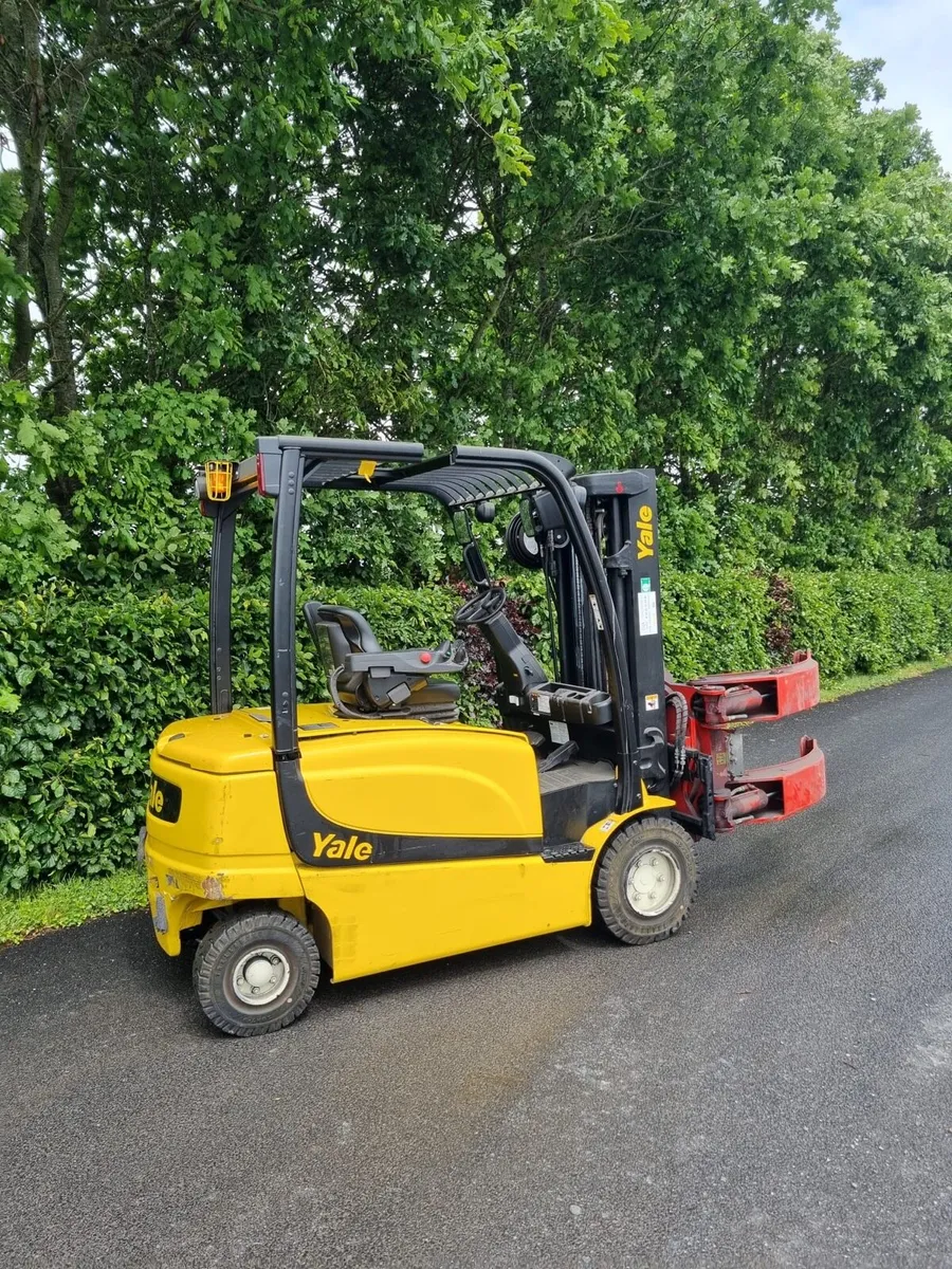 Yale forklift - Image 2