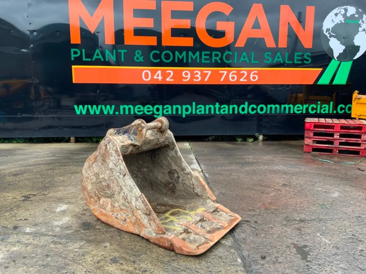 36" DIGGING BUCKET.........65mm PINS.....182. - Image 1